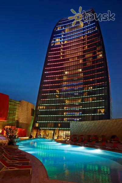 Фото отеля Fairmont Baku Flame Towers 5* Baku Azerbaidžāna ārpuse un baseini