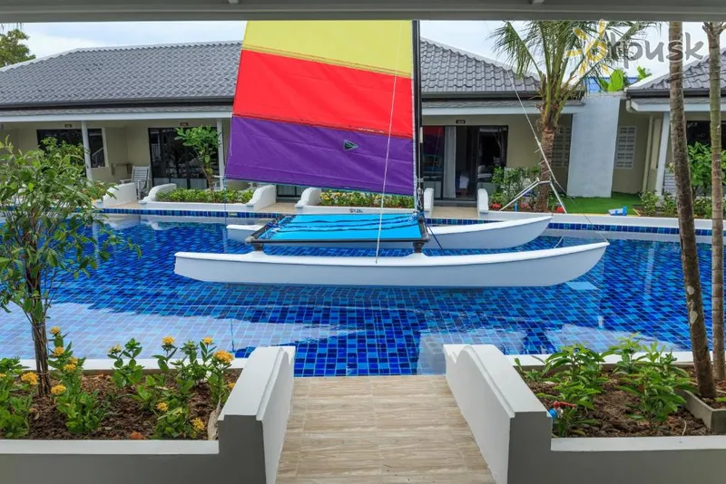 Фото отеля Tuana Hotels Brook Pool Access 4* apie. Puketas Tailandas išorė ir baseinai
