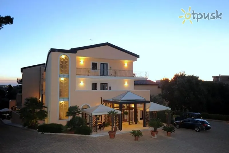 Фото отеля Villa Rosa Hotel 4* Brindisi Itālija ārpuse un baseini