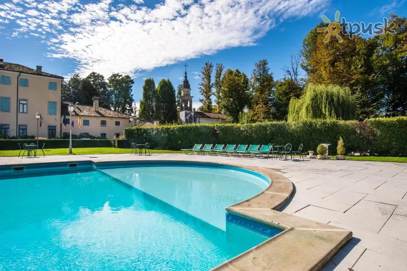 Фото отеля Best Western Plus Hotel Villa Tacchi 4* Trevizas Italija išorė ir baseinai
