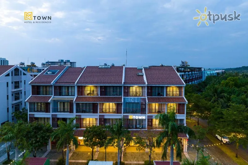 Фото отеля Mtown Hotel & Residences Phu Quoc 3* о. Фукуок Вьетнам экстерьер и бассейны