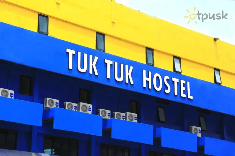 Фото отеля Tuk Tuk Hostel 2* Bangkoka Taizeme ārpuse un baseini