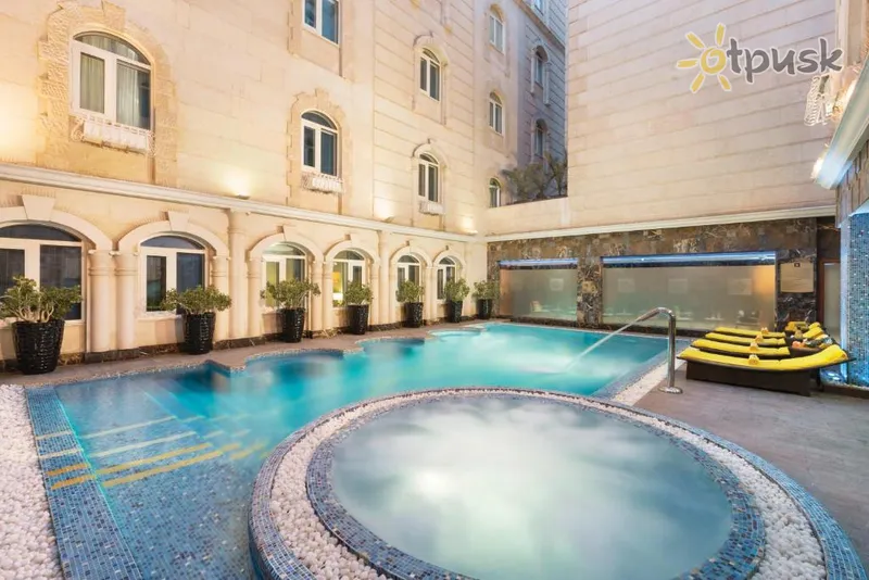 Фото отеля Grand Regency Doha 5* Доха Катар экстерьер и бассейны