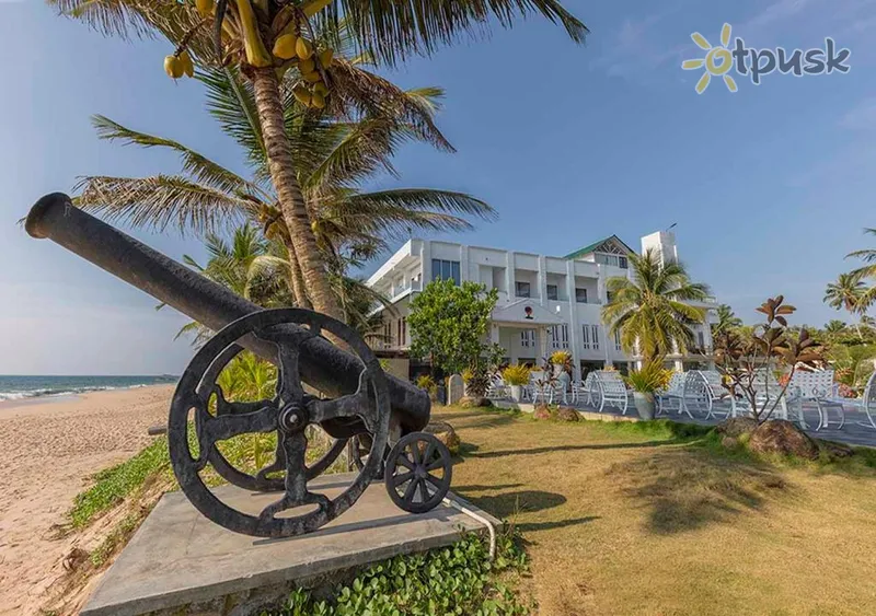 Фото отеля Sea Breeze Hotel 3* Амбалангода Шрі Ланка екстер'єр та басейни