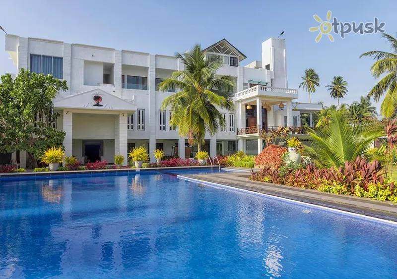 Фото отеля Sea Breeze Hotel 3* Амбалангода Шри-Ланка пляж