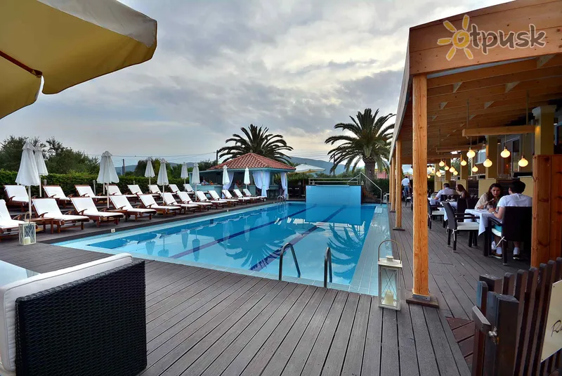 Фото отеля Serenity Luxury Boutique Hotel Agrilia 4* о. Закинф Греция экстерьер и бассейны