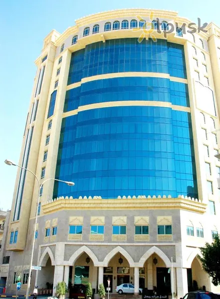 Фото отеля Grand Regal Hotel 4* Доха Катар экстерьер и бассейны