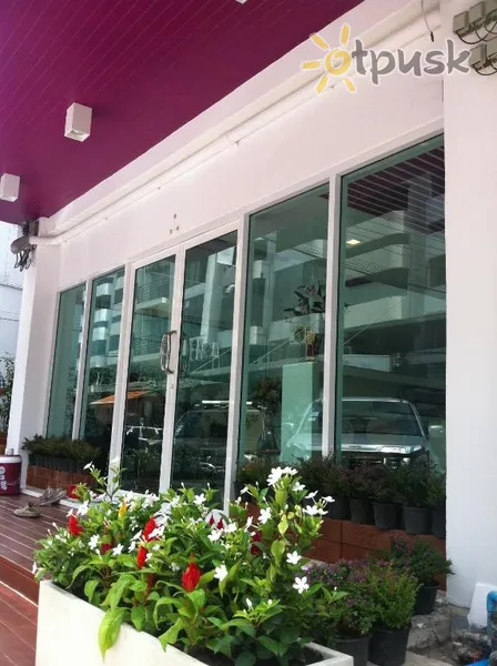 Фото отеля Nantra Ekamai Hotel 3* Бангкок Таїланд 