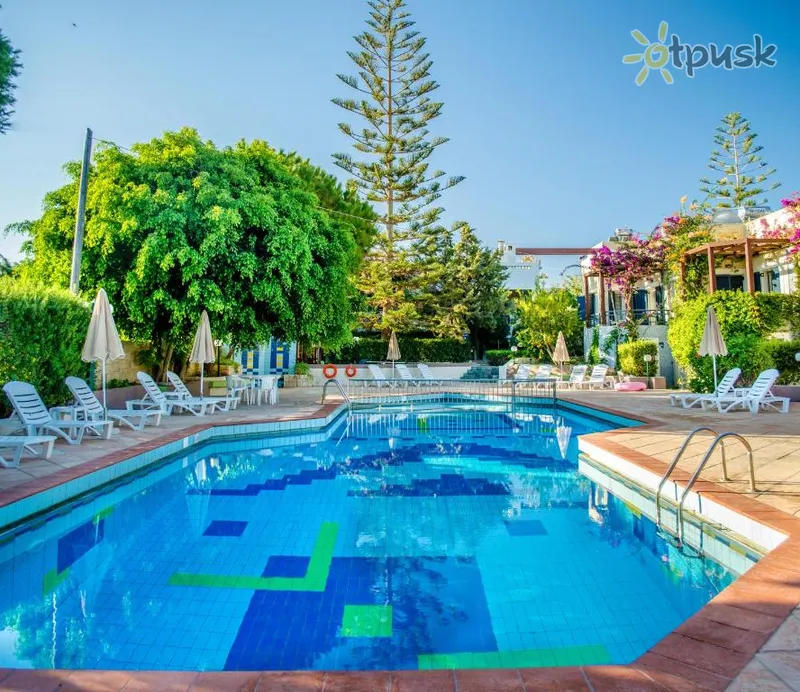 Фото отеля Your Memories Hotel 2* Kreta – Heraklionas Graikija išorė ir baseinai