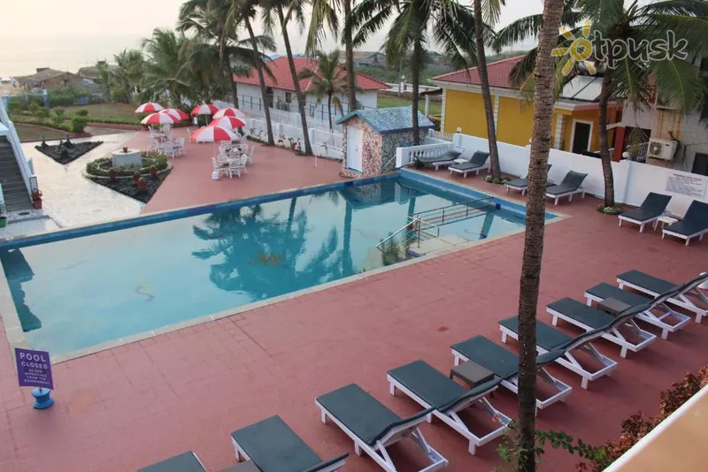 Фото отеля Qees Empire Beach Resort 3* Північний Гоа Індія 