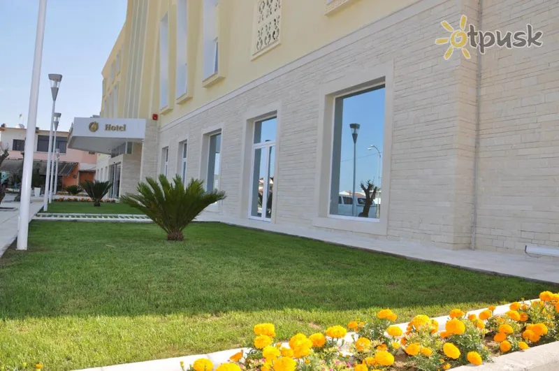 Фото отеля Grand White City Hotel 4* Берат Албанія екстер'єр та басейни