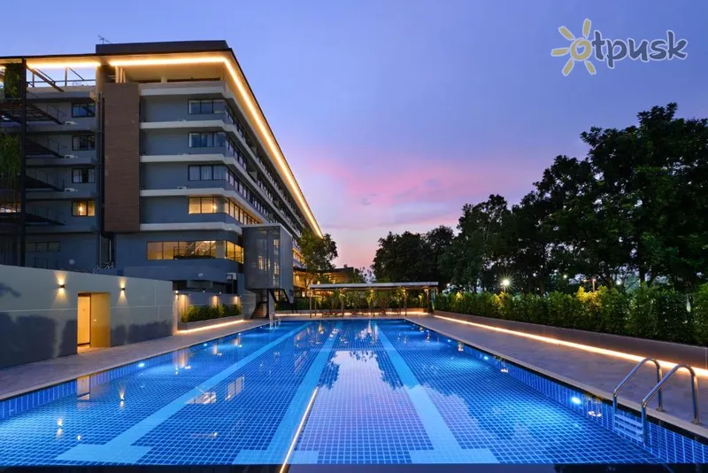 Фото отеля Tinidee Bangkok Golf Club Hotel 3* Бангкок Таїланд екстер'єр та басейни