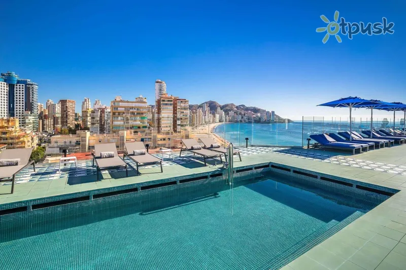 Фото отеля Barcelo Benidorm Beach 4* Kosta Blanka Spānija ārpuse un baseini