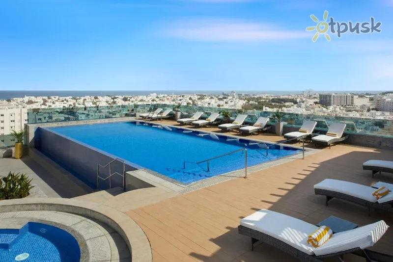 Фото отеля Royal Tulip Muscat 4* Muskatas Omanas išorė ir baseinai