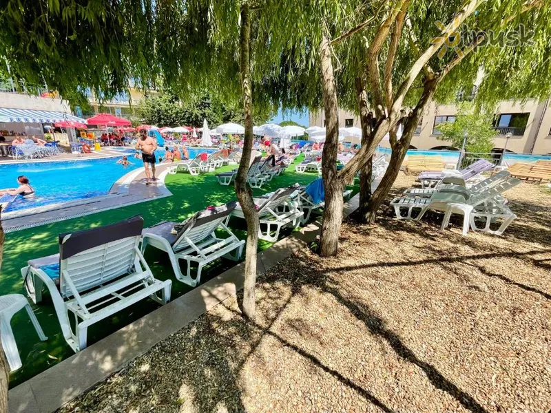 Фото отеля BSA Holiday Park Hotel 4* Auksinės smiltys Bulgarija išorė ir baseinai