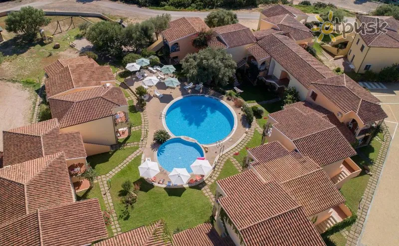 Фото отеля Residence Pierre & Vacances Badus 4* о. Сардинія Італія екстер'єр та басейни