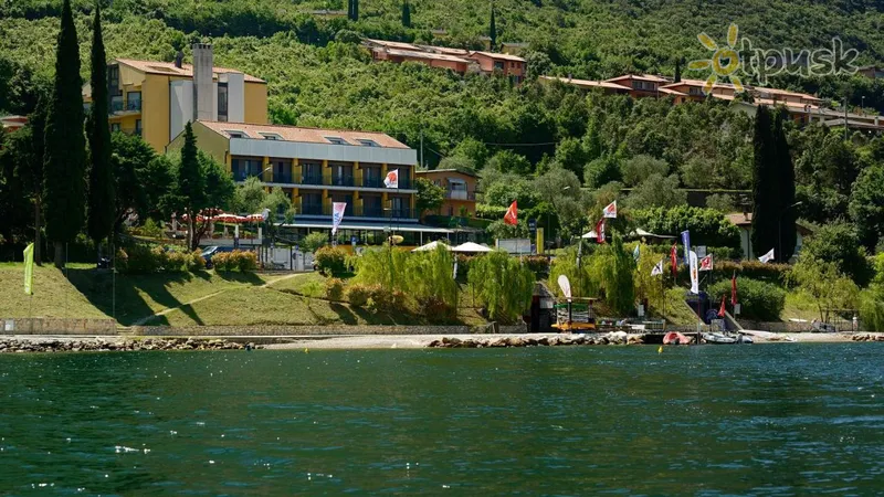 Фото отеля Sole Malcesine Hotel 3* оз. Гарда Италия экстерьер и бассейны