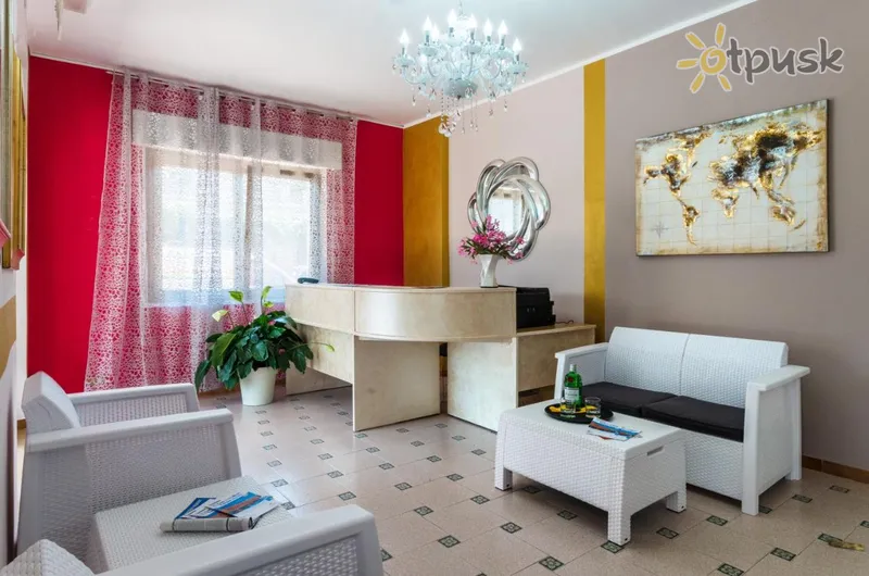 Фото отеля Romantik Hotel 3* Lido di Jesolo Italija fojė ir interjeras