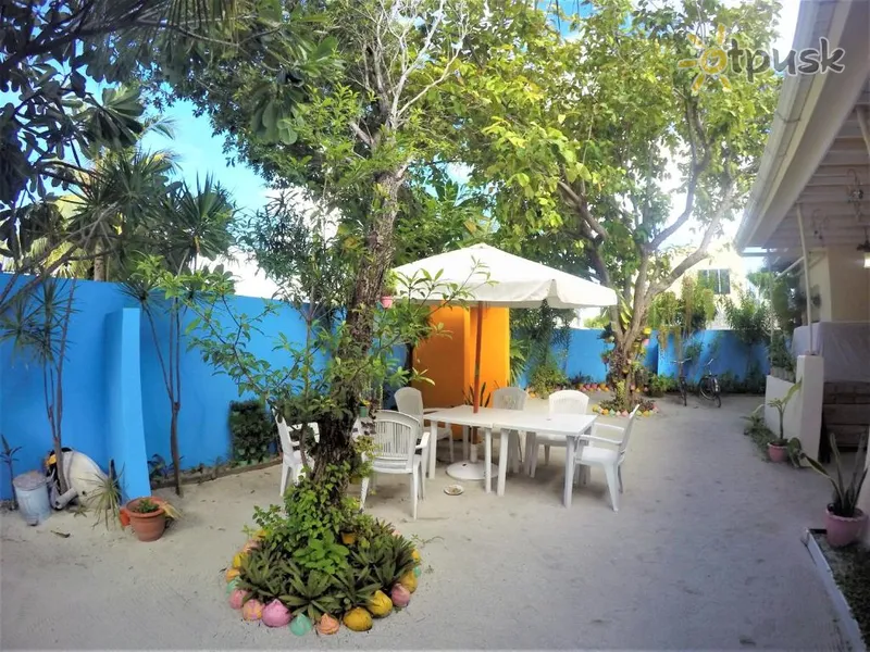 Фото отеля Midsummer Thulusdhoo 3* Північний Мале Атол Мальдіви 