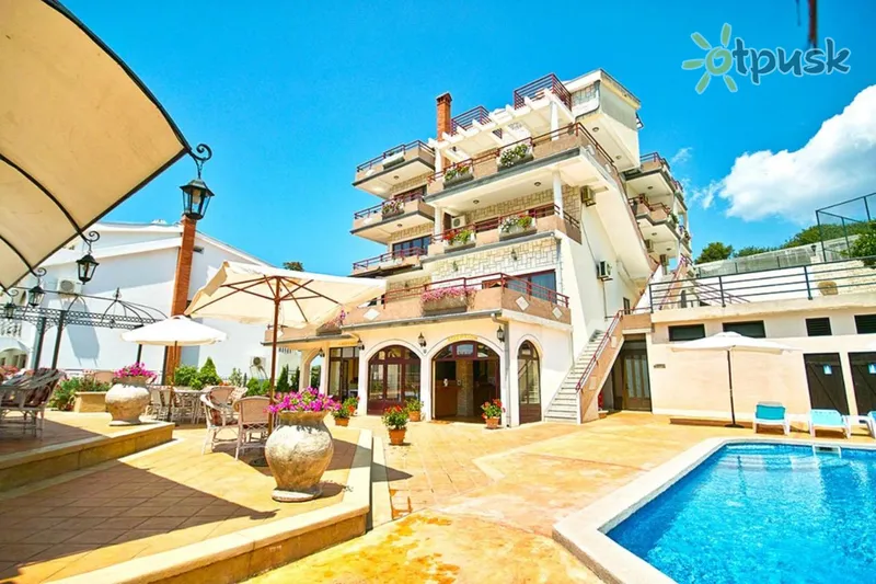 Фото отеля Kleopatra Hotel 3* Ульцинь Чорногорія екстер'єр та басейни