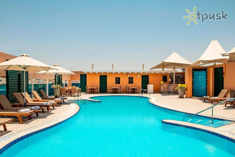 Фото отеля Four Points by Sheraton Bur Dubai 4* Дубай ОАЕ екстер'єр та басейни