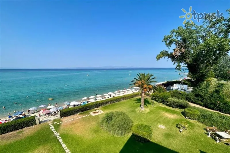 Фото отеля George Seafront Apartment Hanioti 3* Халкидики – Кассандра Греция экстерьер и бассейны