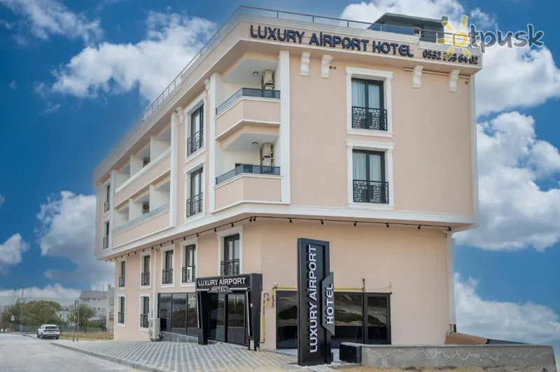 Фото отеля Luxury Airport Hotel 3* Stambulas Turkija išorė ir baseinai
