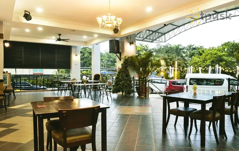Фото отеля Leisure Cove Hotel & Apartments 4* par. Penanga Malaizija 