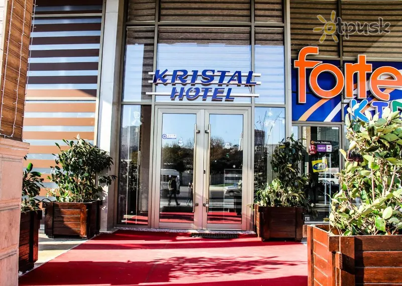 Фото отеля Kristal Inn Hotel 4* Baku Azerbaidžāna ārpuse un baseini