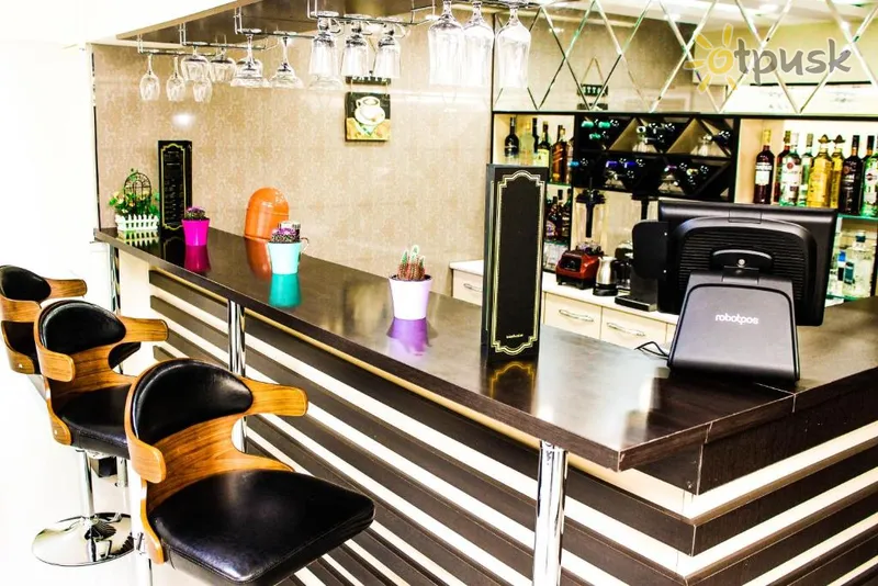 Фото отеля Kristal Inn Hotel 4* Baku Azerbaidžāna bāri un restorāni