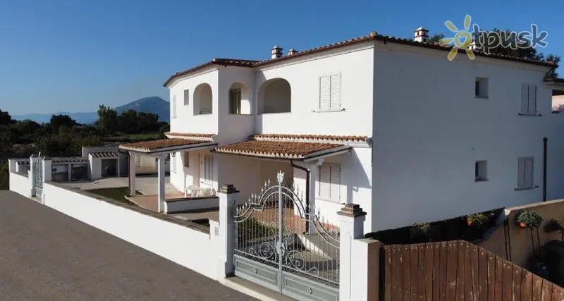 Фото отеля Le Residenze del Maria Rosaria 3* о. Сардиния Италия экстерьер и бассейны