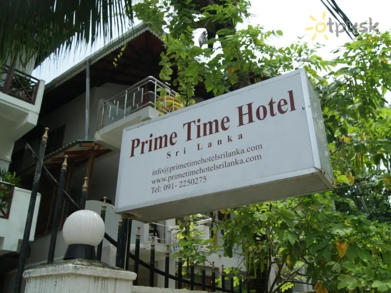 Фото отеля Prime Time Hotel 3* Унаватуна Шри-Ланка экстерьер и бассейны