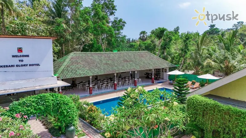 Фото отеля Kesari Glory Hotel 3* о. Нуса-Пенида Индонезия экстерьер и бассейны