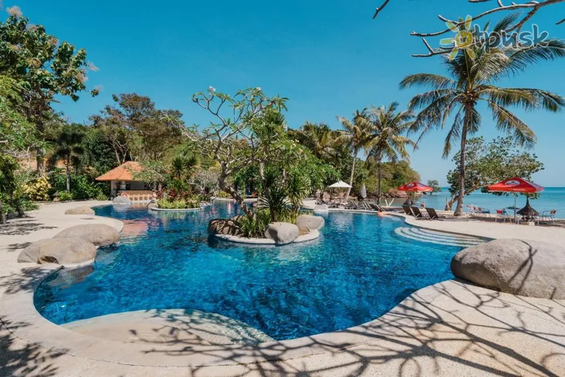 Фото отеля Bintang Flores Hotel 4* о. Сумба Індонезія екстер'єр та басейни