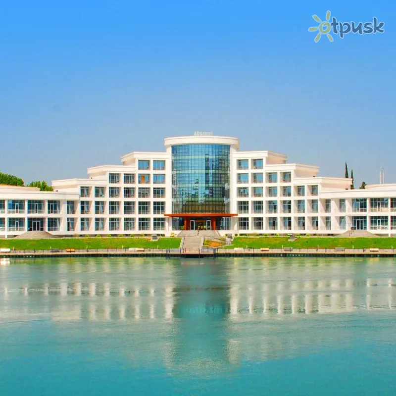 Фото отеля Agsaray Deluxe Hotel & Spa 5* Baku Azerbaidžāna ārpuse un baseini