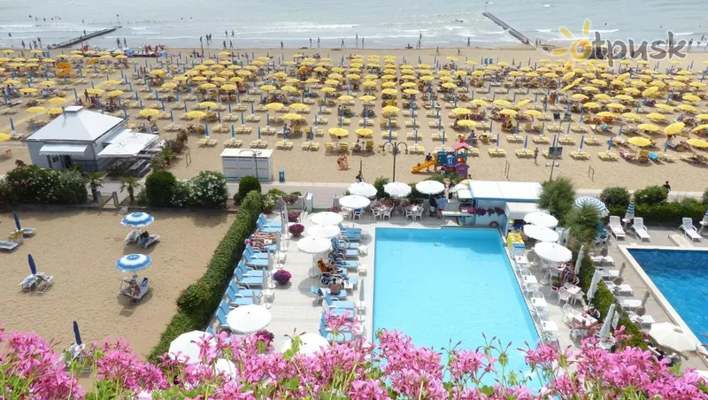 Фото отеля Oxford Hotel 4* Lido di Jesolo Itālija pludmale