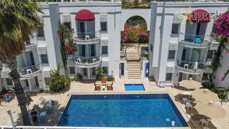 Фото отеля La Brezza Suite & Hotel 3* Бодрум Турция экстерьер и бассейны