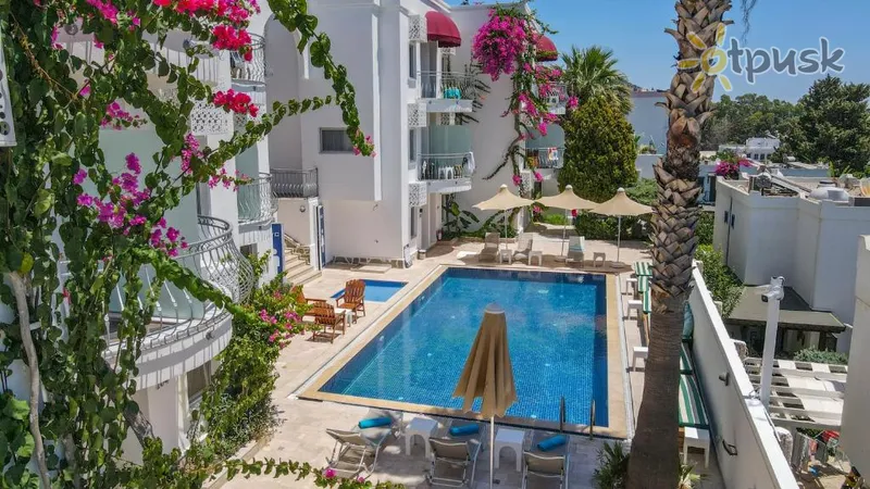 Фото отеля La Brezza Suite & Hotel 3* Бодрум Турция экстерьер и бассейны