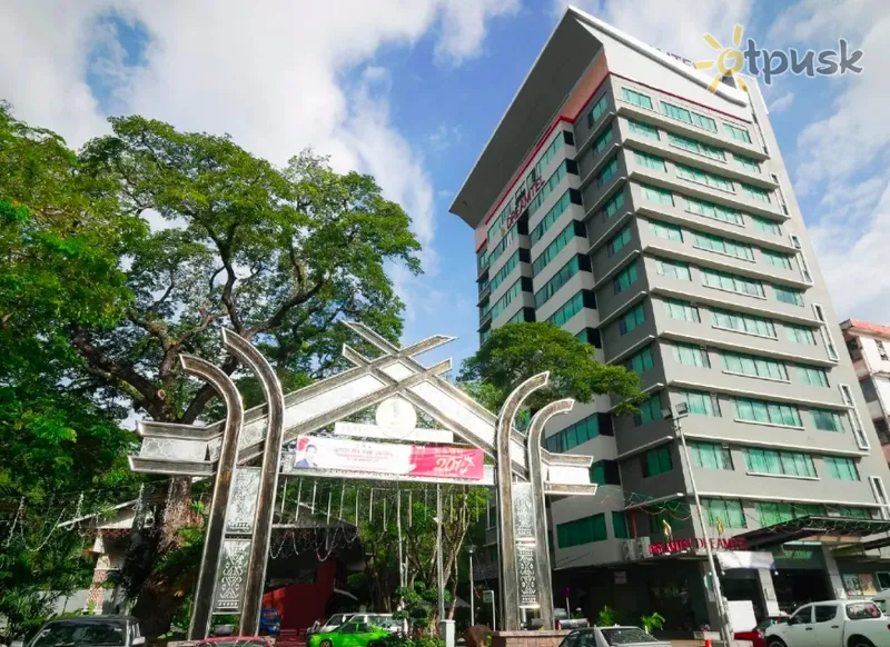 Фото отеля Dreamtel Kota Kinabalu 3* Kota Kinabalu Malaizija išorė ir baseinai