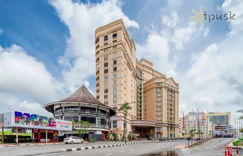 Фото отеля Imperial Riverbank Hotel Kuching 3* Кучинг Малайзия экстерьер и бассейны