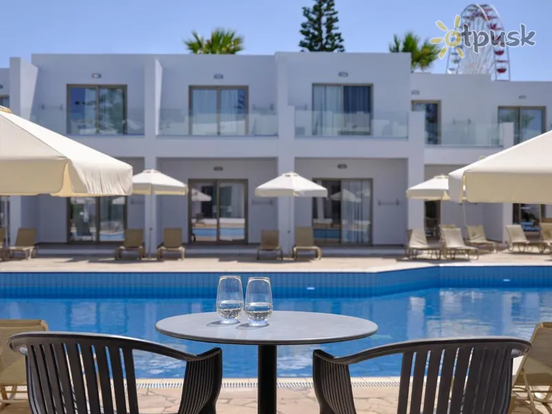 Фото отеля Atlantica Panthea Resort 4* Ayia Napa Kipras išorė ir baseinai