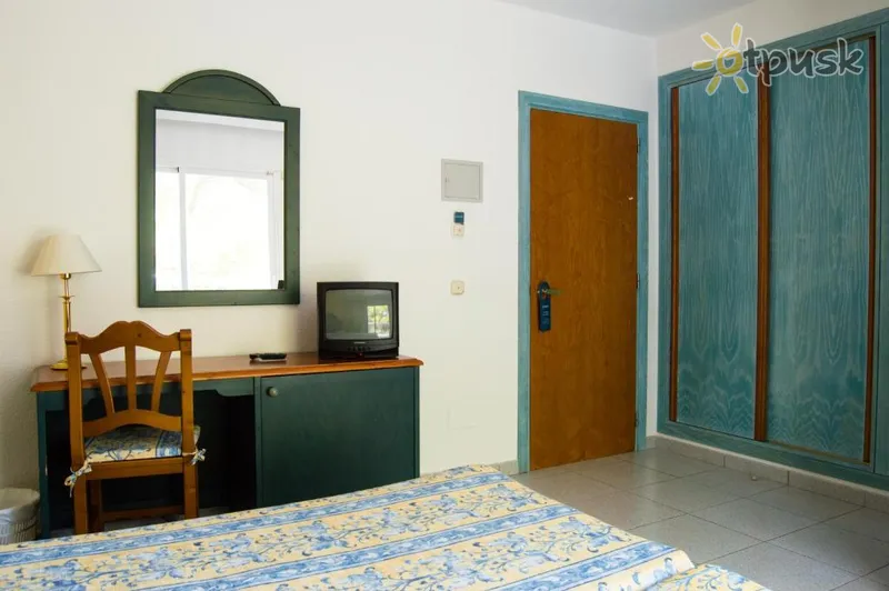 Фото отеля Es Pi 2 Hostal 2* par. Ibiza Spānija istabas