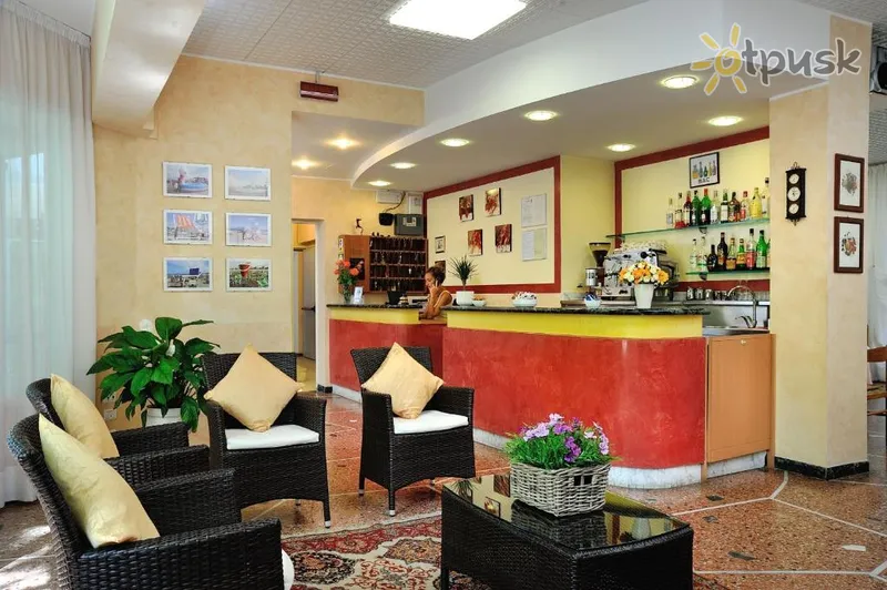 Фото отеля Capri Hotel Rimini 2* Rimini Itālija bāri un restorāni