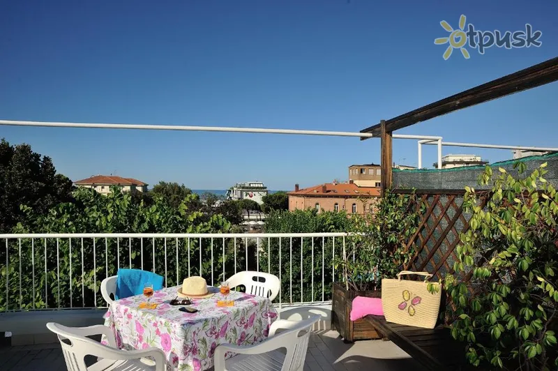 Фото отеля Capri Hotel Rimini 2* Rimini Itālija ārpuse un baseini