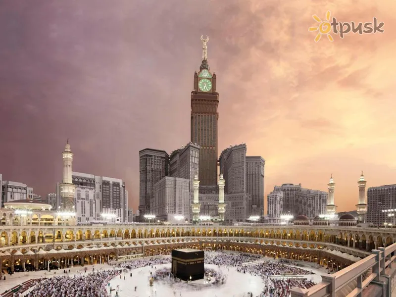 Фото отеля Makkah Clock Royal Tower, A Fairmont Hotel 5* Мекка Саудовская Аравия экстерьер и бассейны