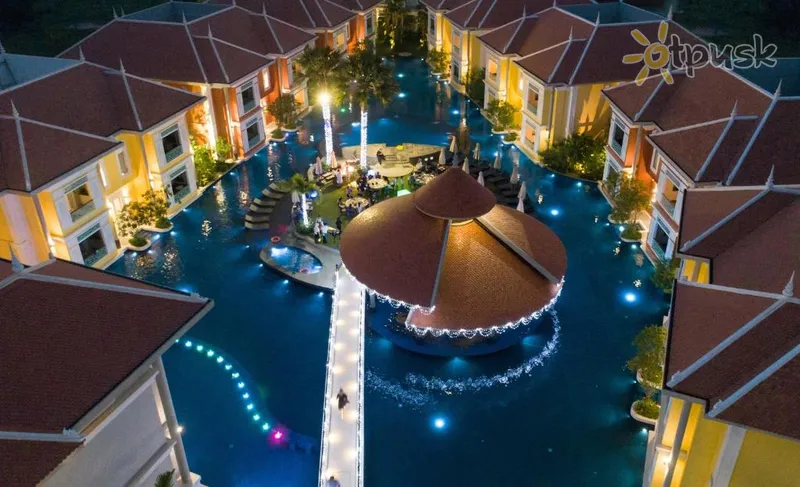 Фото отеля Memoire Palace Resort & Spa 5* Сием Риеп Камбоджа экстерьер и бассейны