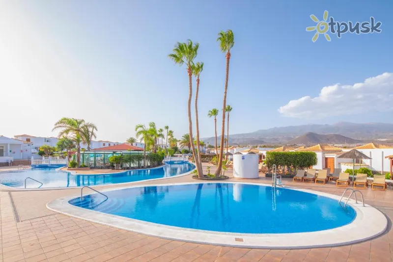 Фото отеля Royal Tenerife Country Club 3* par. Tenerife (Kanārijas) Spānija ārpuse un baseini