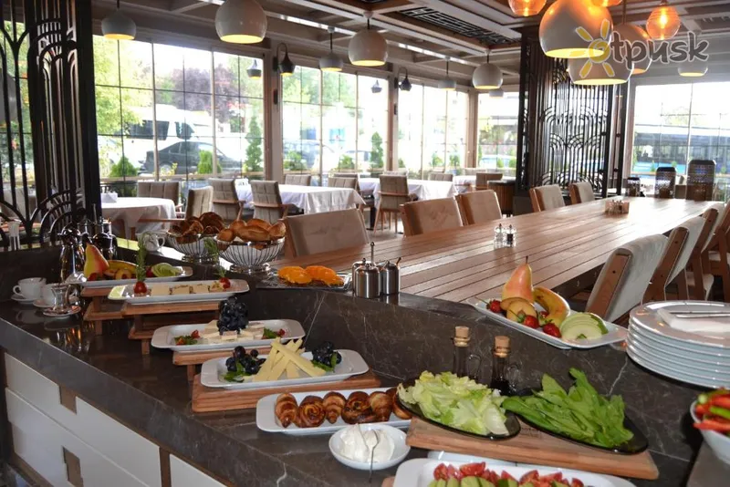 Фото отеля Tryp by Wyndham Ankara Oran 3* Ankara Turkija barai ir restoranai