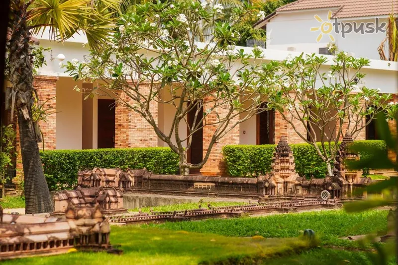 Фото отеля The Anataya Siem Reap 5* Siem Reapa Kambodža ārpuse un baseini