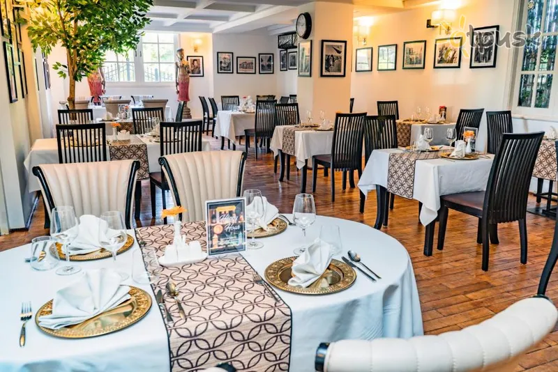 Фото отеля Palace Gate Hotel & Residence 4* Пномпень Камбоджа бары и рестораны